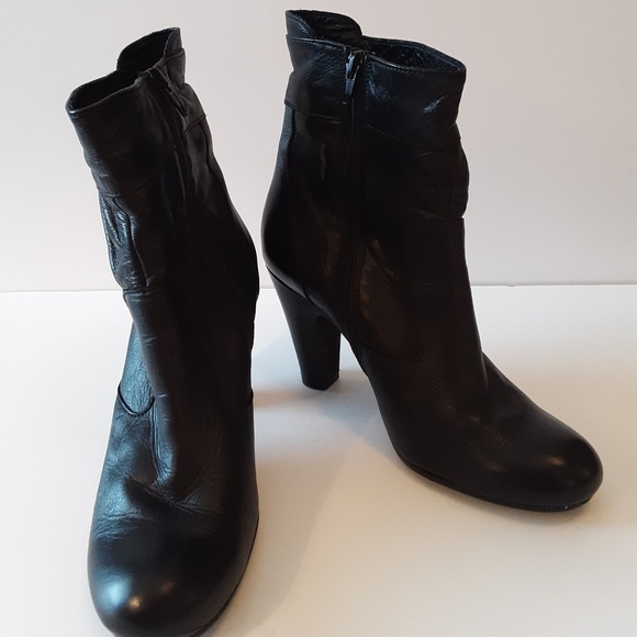 Clark's Artisan black leather ankle boots … - Picture 1 of 8